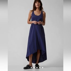 Athleta presidio dress in dress blue (navy) size large NWT